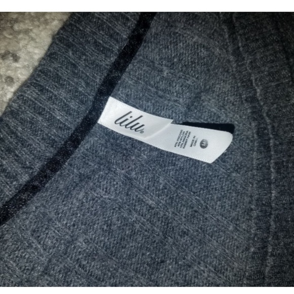 Sweater medium - Picture 3 of 4